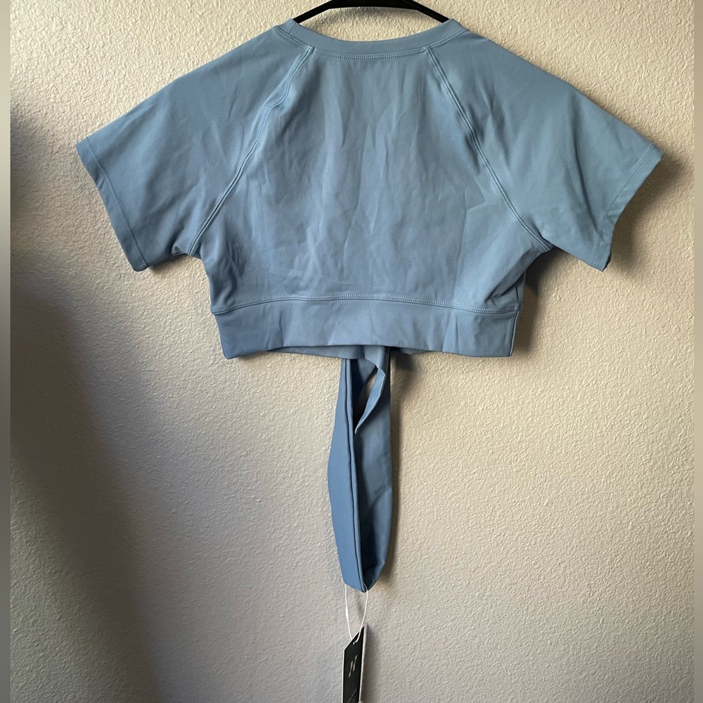 Halara Blue crop athleisure athletic wear w/tie around back NWT